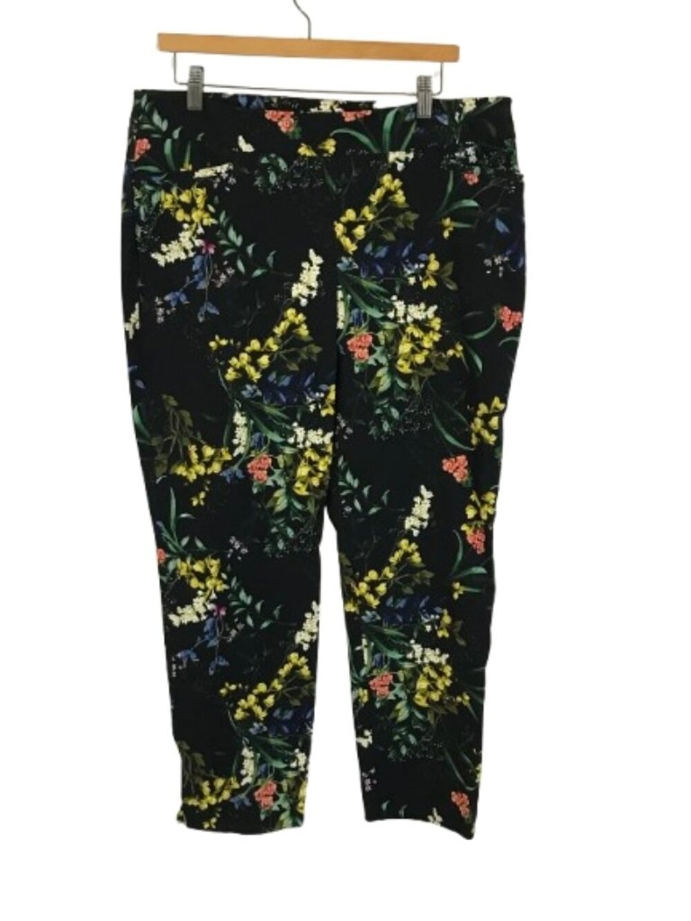 NWT Chico's So Slimming Size 14 14x27 Brigitte Slim Leg Floral Ankle Pant NEW